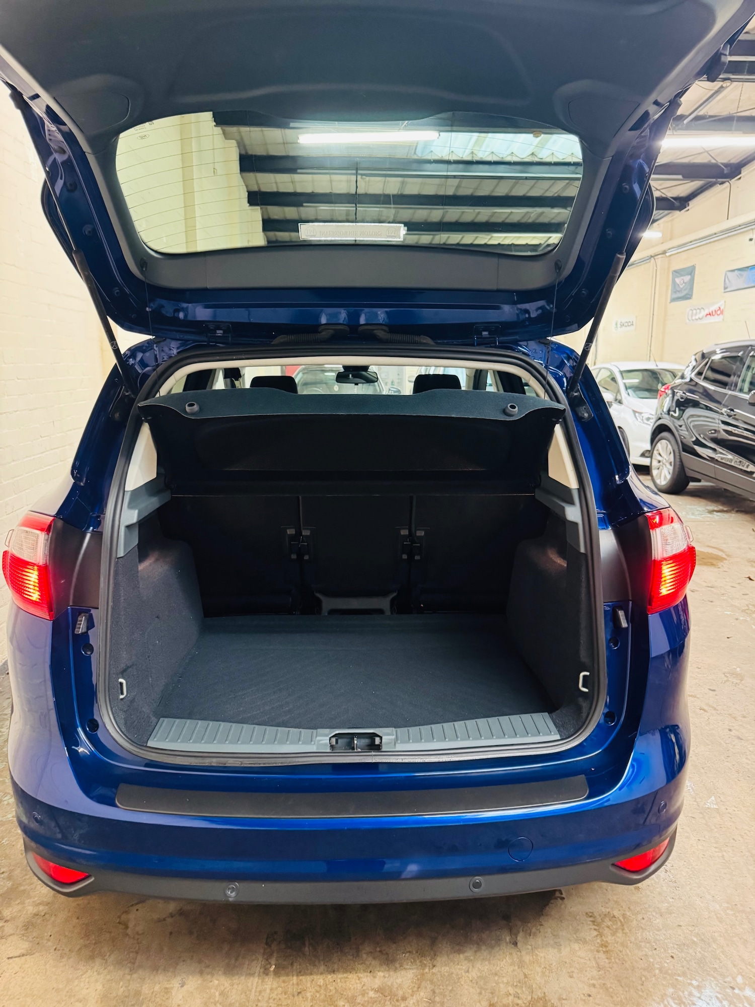 Used Ford C-Max 2014 for sale - 76599401: Photo 15