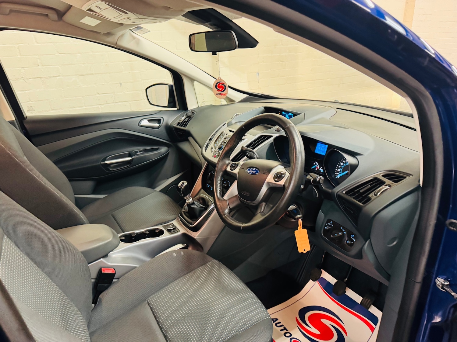 Used Ford C-Max 2014 for sale - 76599401: Photo 17