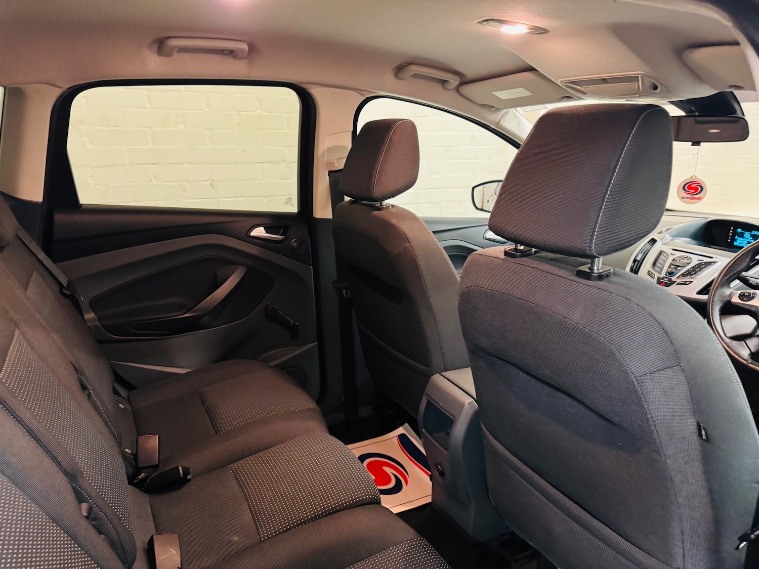 Used Ford C-Max 2014 for sale - 76599401: Photo 21