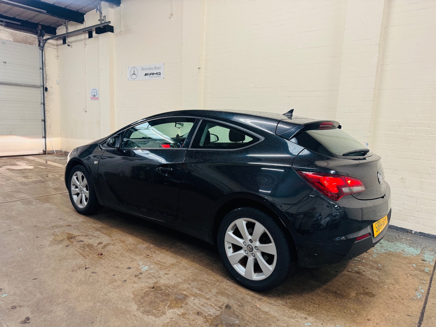 Used Vauxhall Astra GTC 2014 for sale - 76560112: Photo 2