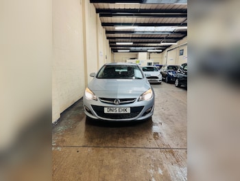 Used Vauxhall Astra 2015 for sale - 75713651: Photo