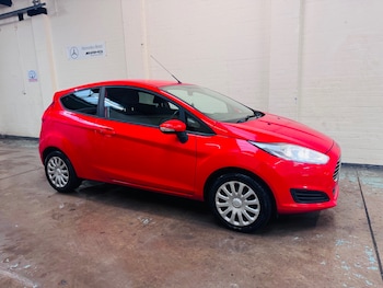 Used Ford Fiesta 2015 for sale - 77491108: Photo