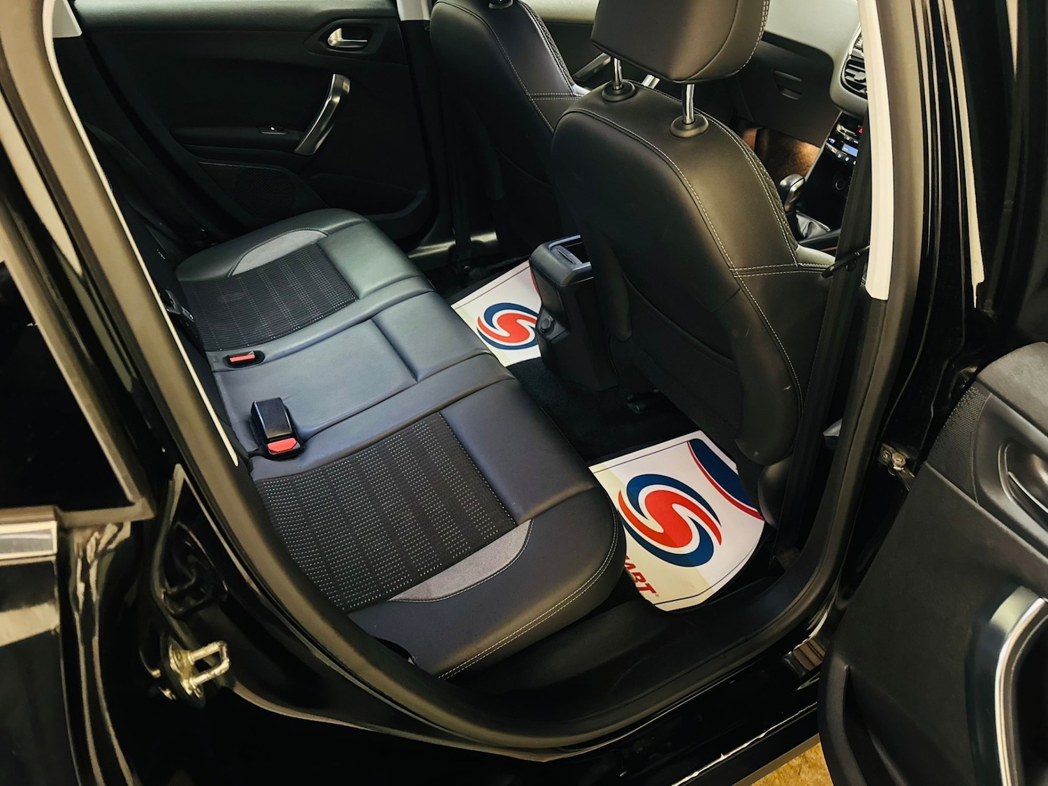 Used Peugeot 2008 2014 for sale - 78064269: Photo 21