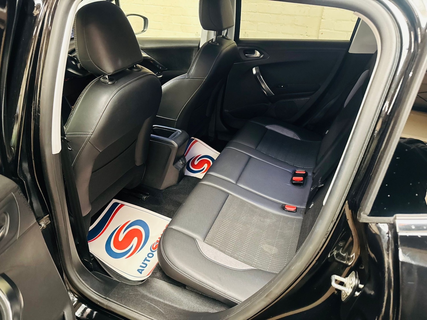 Used Peugeot 2008 2014 for sale - 78064269: Photo 22