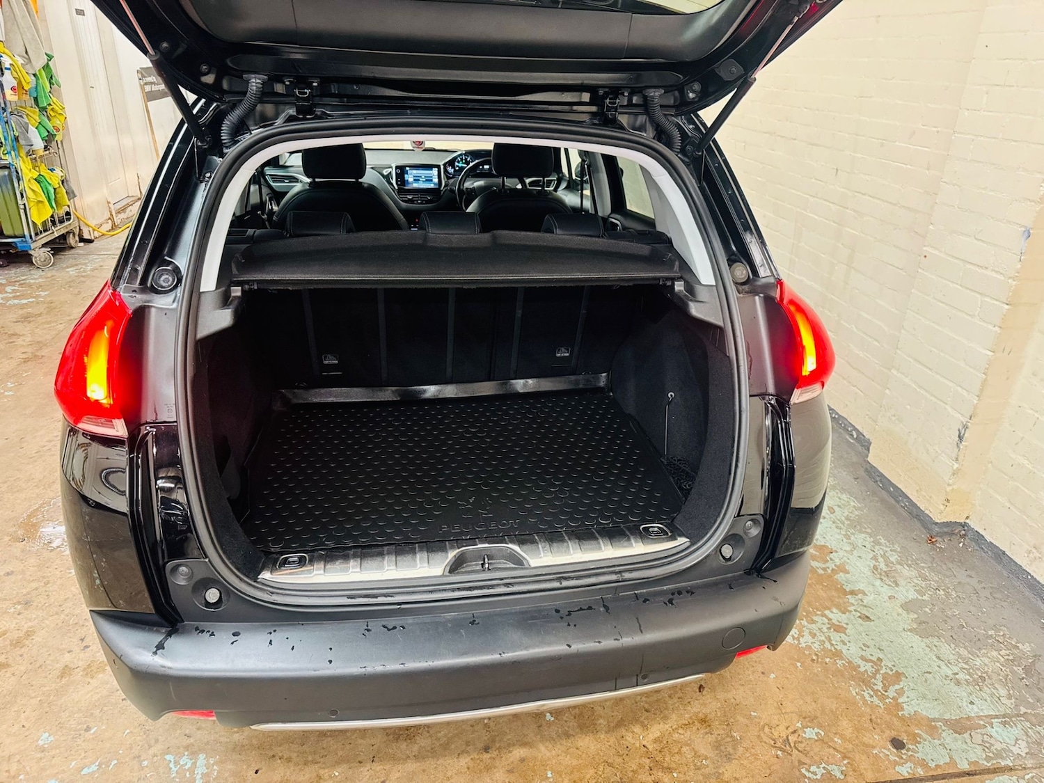 Used Peugeot 2008 2014 for sale - 78064269: Photo 24