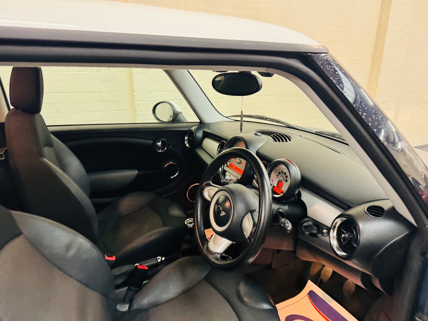 Used MINI Hatch 2010 for sale - 76792490: Photo 17