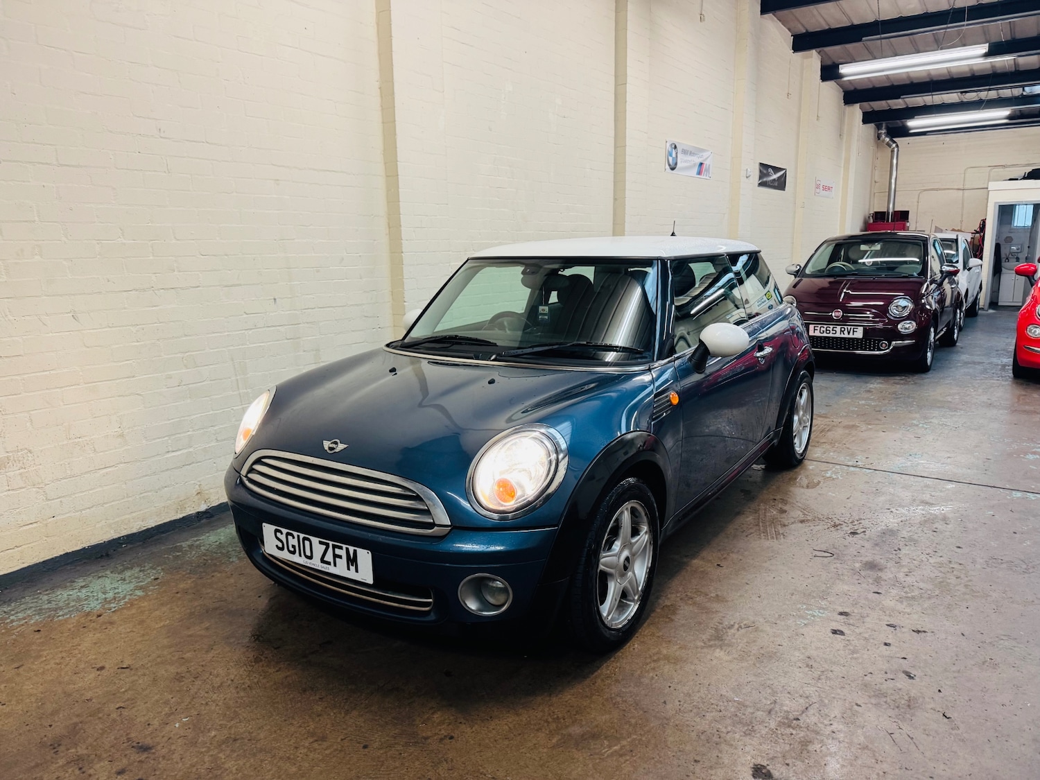 Used MINI Hatch 2010 for sale - 76792490: Photo 2