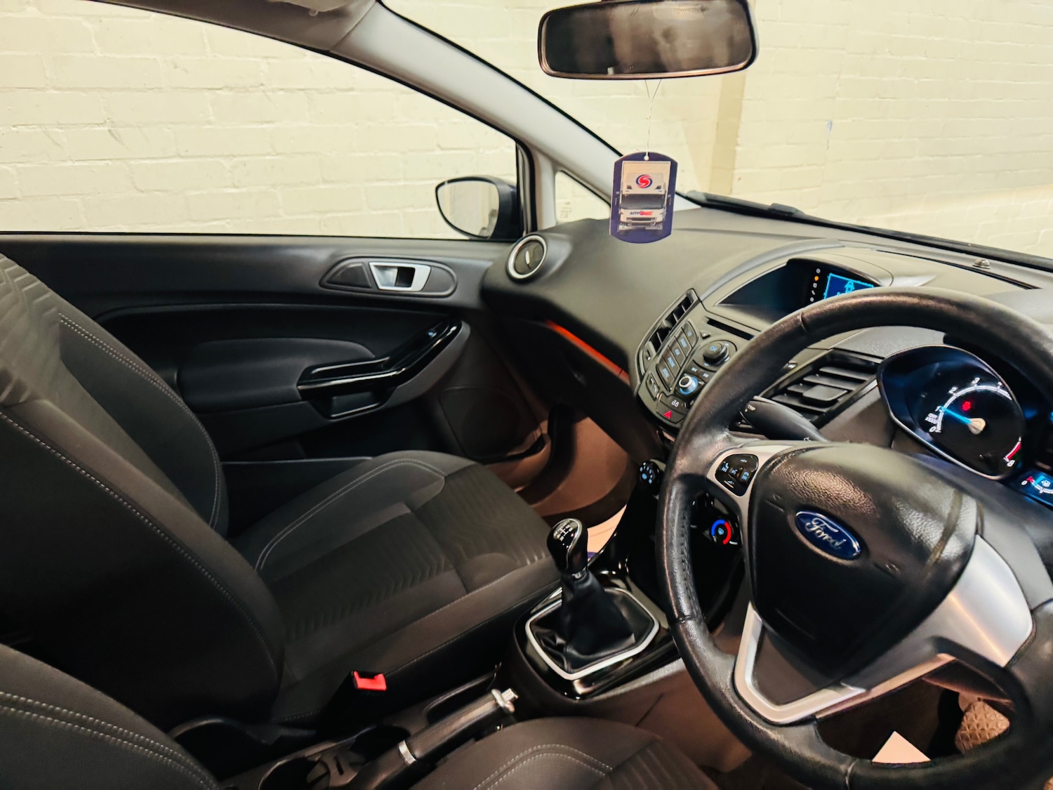 Used Ford Fiesta 2015 for sale - 76735667: Photo 17