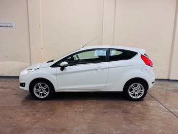Used Ford Fiesta 2013 for sale - 77548594: Photo