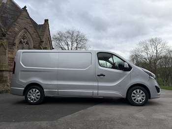 Used Vauxhall Vivaro 2017 for sale - 77997276: Photo