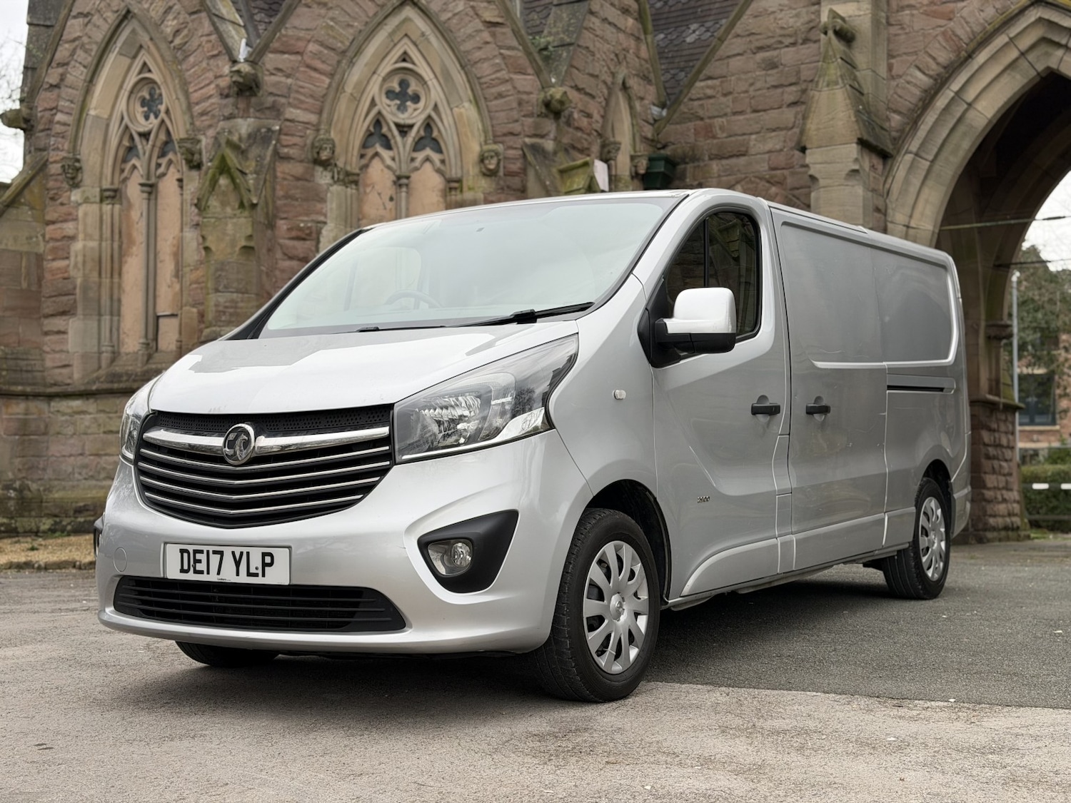 Used Vauxhall Vivaro 2017 for sale - 77997276: Photo 8