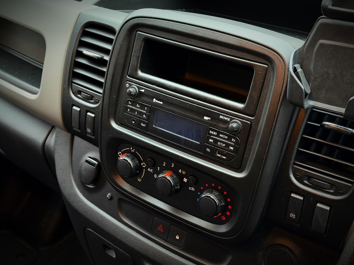 Used Renault Trafic 2015 for sale - 77159294: Photo 22