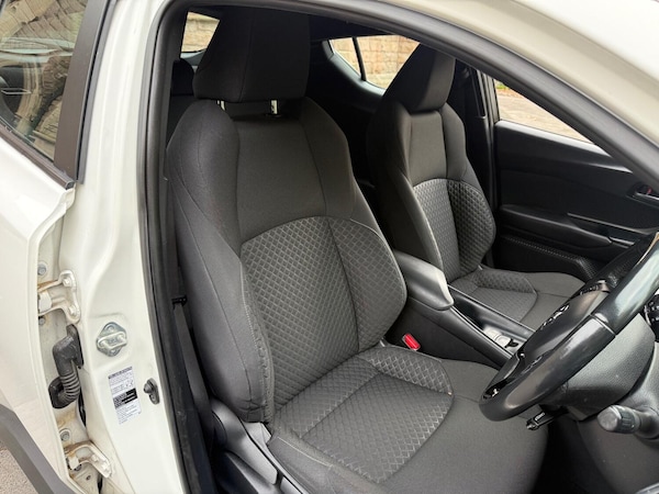 Used Toyota C-HR 2021 for sale - 76286977: Photo 15