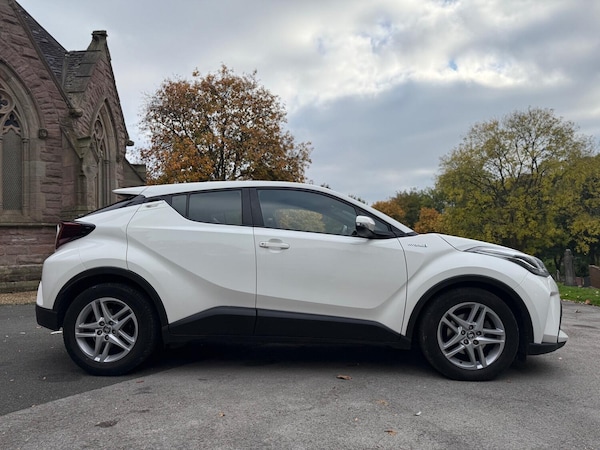 Used Toyota C-HR 2021 for sale - 76286977: Photo 3