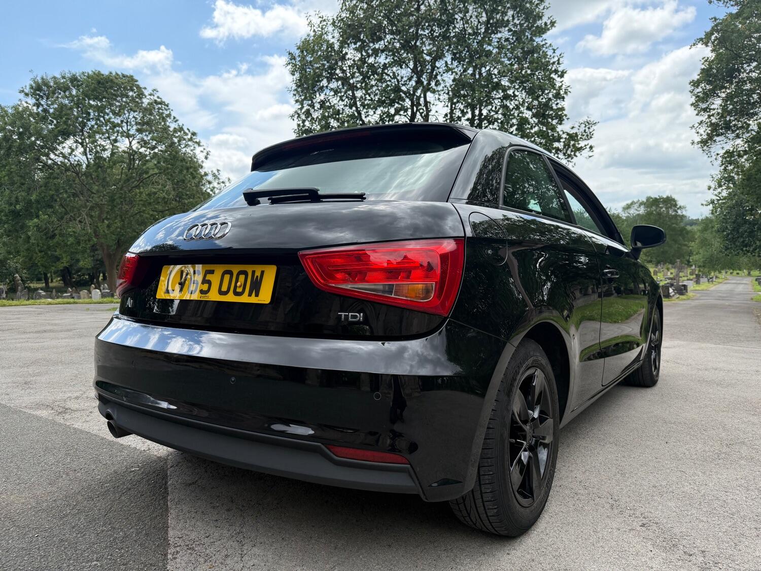 Used Audi A1 2015 for sale - 76605926: Photo 4