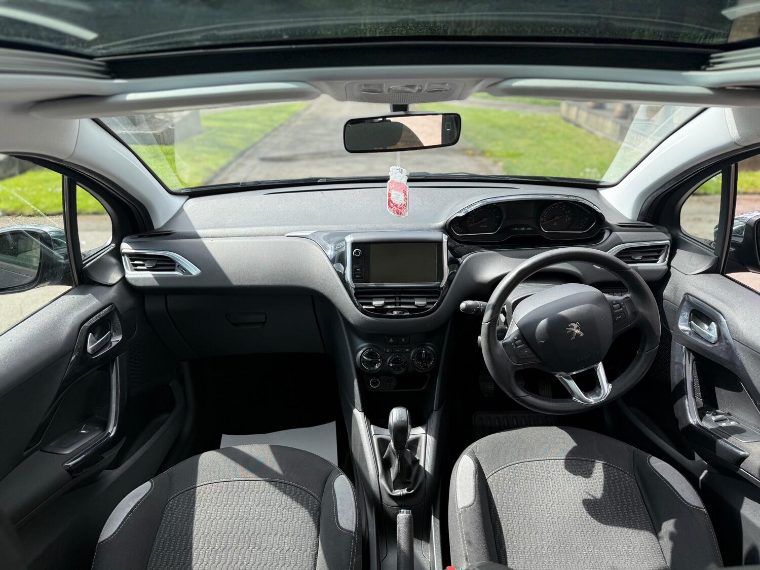 Used Peugeot 208 2015 for sale - 77080745: Photo 11