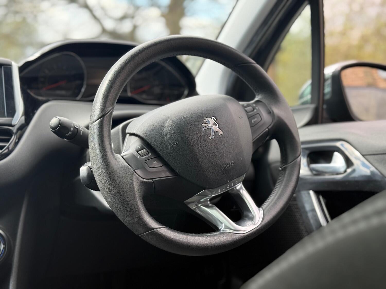 Used Peugeot 208 2015 for sale - 77080745: Photo 12