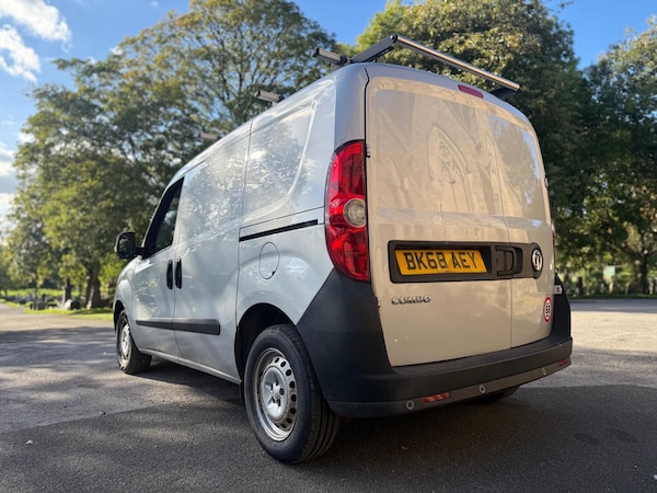 Used Vauxhall Combo 2018 for sale - 76082766: Photo 7