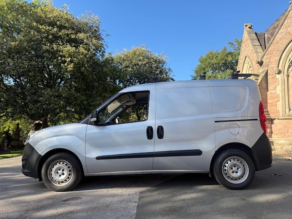 Used Vauxhall Combo 2018 for sale - 76082766: Photo 8