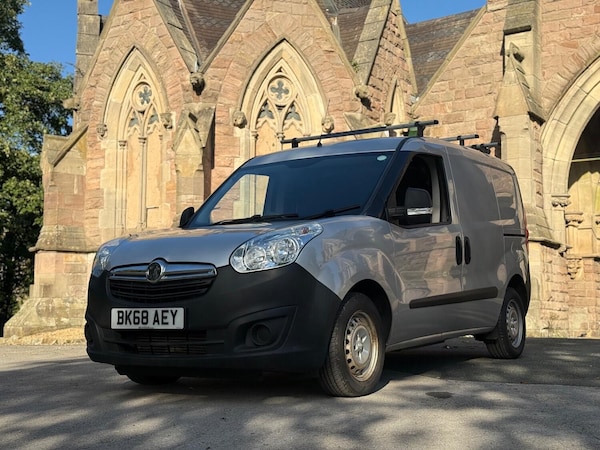 Used Vauxhall Combo 2018 for sale - 76082766: Photo 9