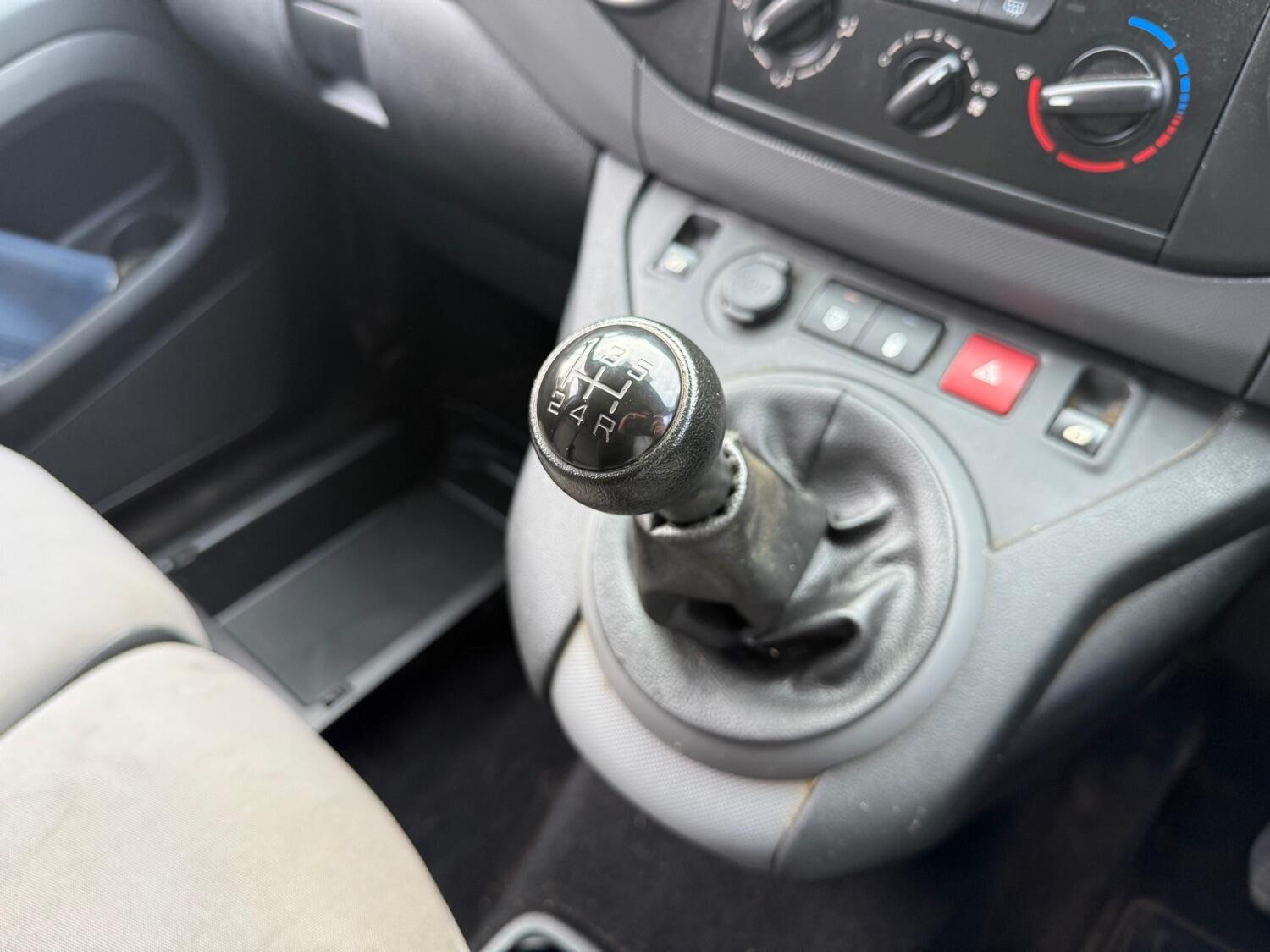 Used Peugeot Partner 2016 for sale - 76082626: Photo 14