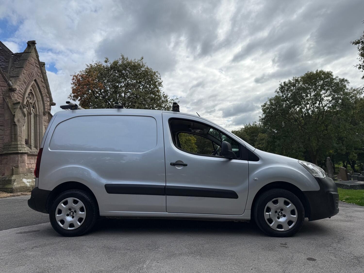 Used Peugeot Partner 2016 for sale - 76082626: Photo 4