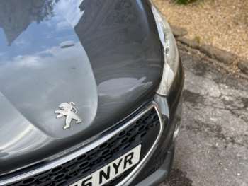 Used Peugeot 208 2015 for sale - 74450838: Photo