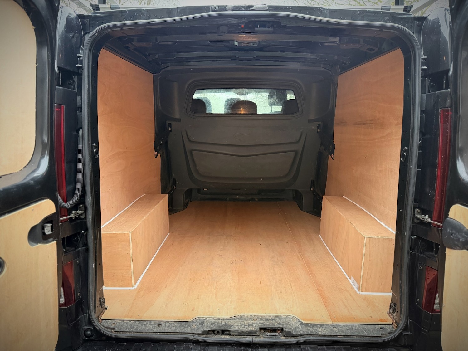 Used Vauxhall Vivaro 2015 for sale - 77159303: Photo 14