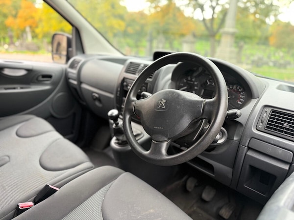 Used Peugeot Expert 2015 for sale - 76286974: Photo 14