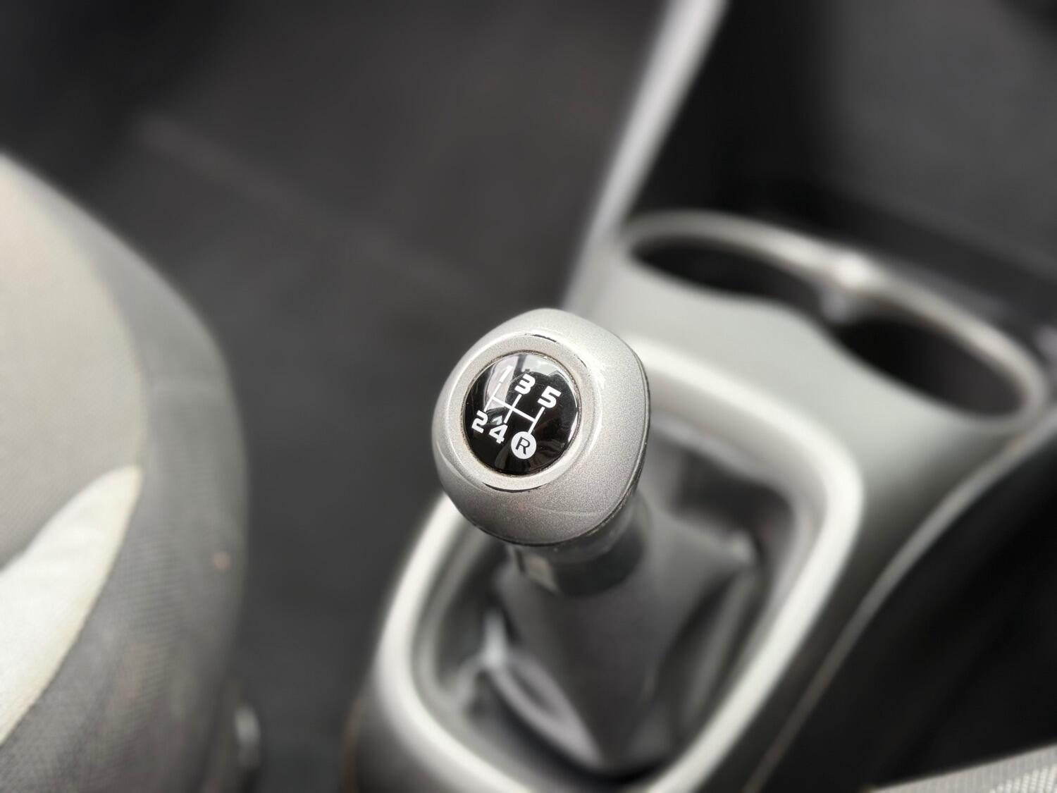 Used Toyota AYGO 2015 for sale - 77271014: Photo 18