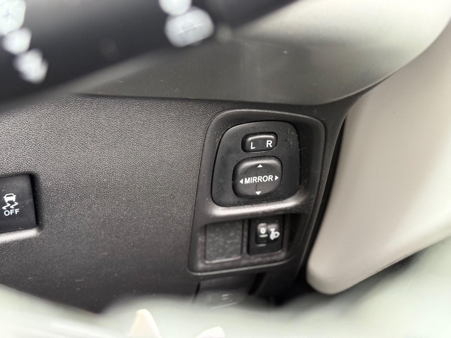 Used Toyota AYGO 2015 for sale - 77271014: Photo 19