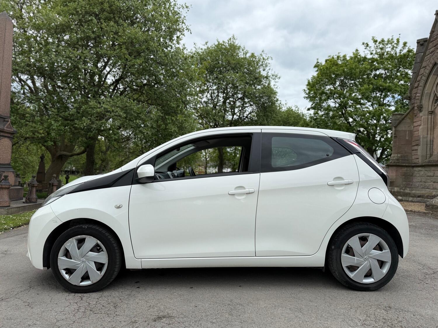 Used Toyota AYGO 2015 for sale - 77271014: Photo 6