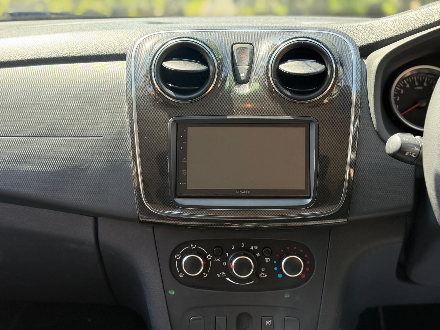 Used Dacia Sandero 2017 for sale - 77019068: Photo 17