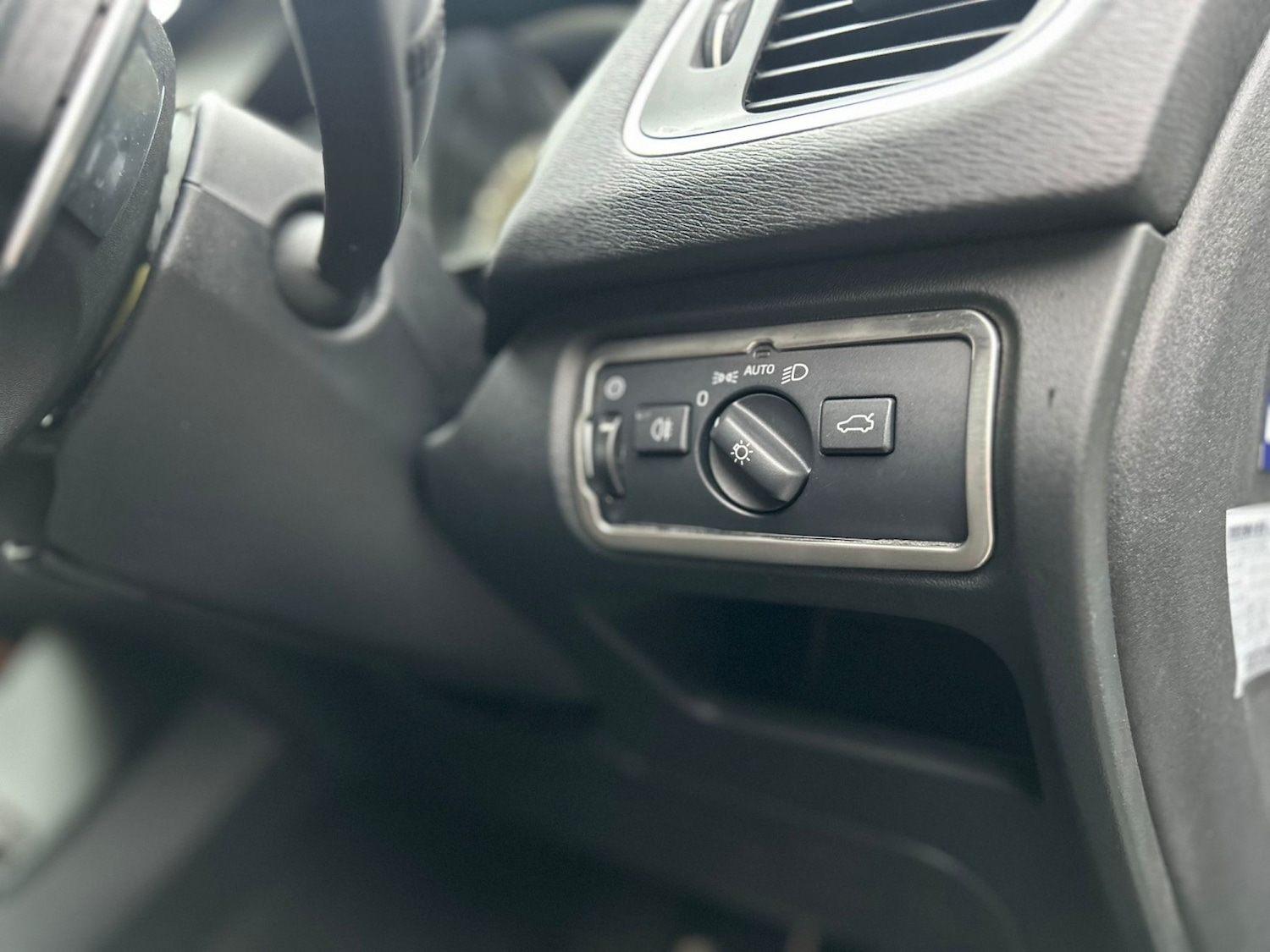 Used Volvo V40 2026 for sale - 78143753: Photo 15