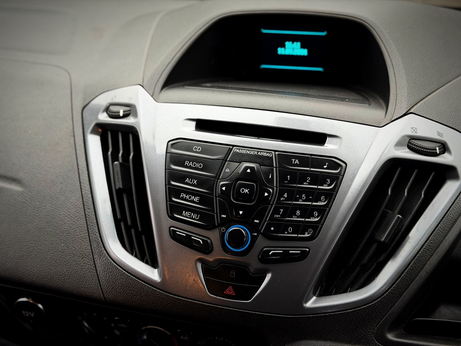 Used Ford Transit Custom 2015 for sale - 77735650: Photo 25