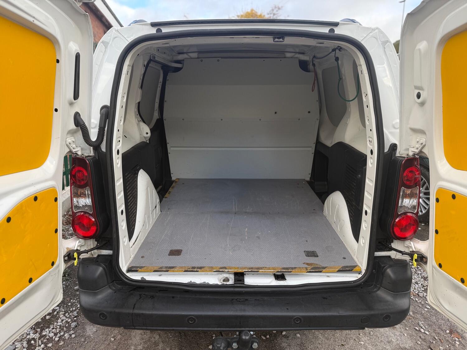 Used Peugeot Partner 2019 for sale - 76380306: Photo 11