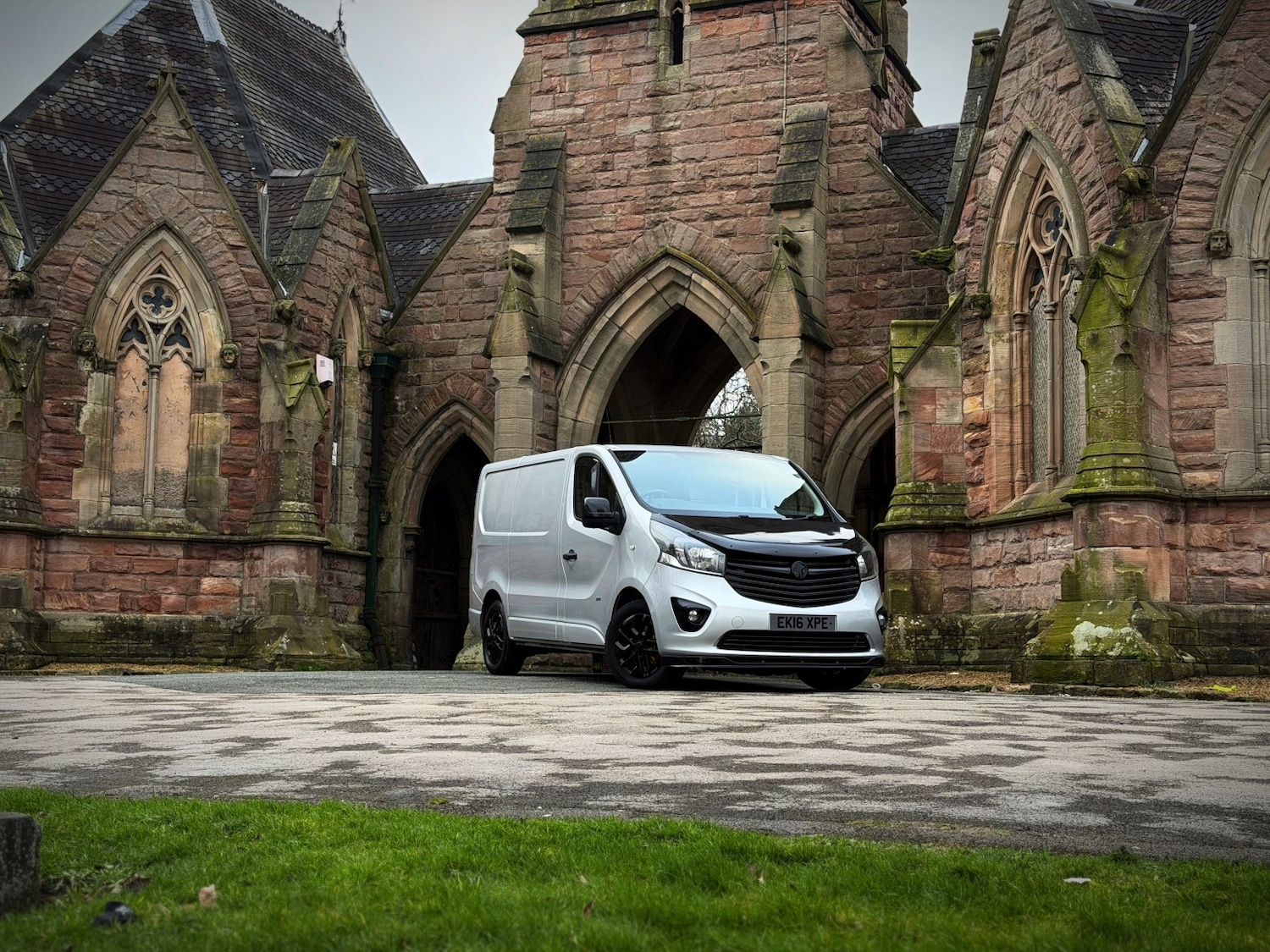 Used Vauxhall Vivaro 2016 for sale - 77391931: Photo 2