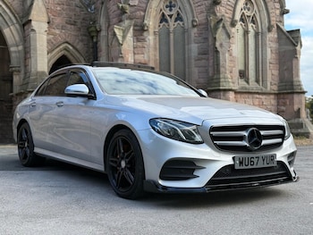 Used Mercedes-Benz E-Class 2017 for sale - 76082696: Photo 2