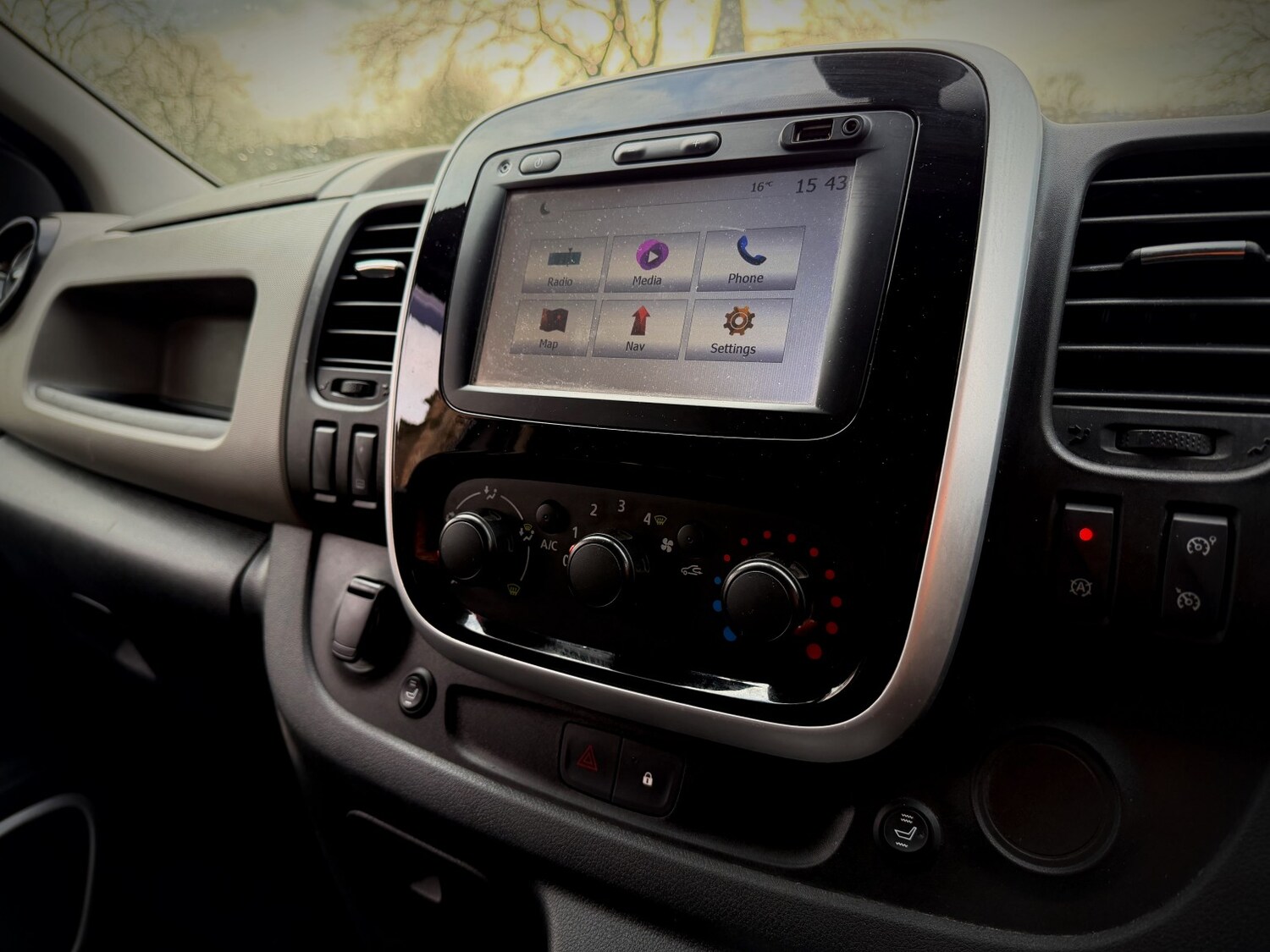 Used Renault Trafic 2017 for sale - 77789342: Photo 24