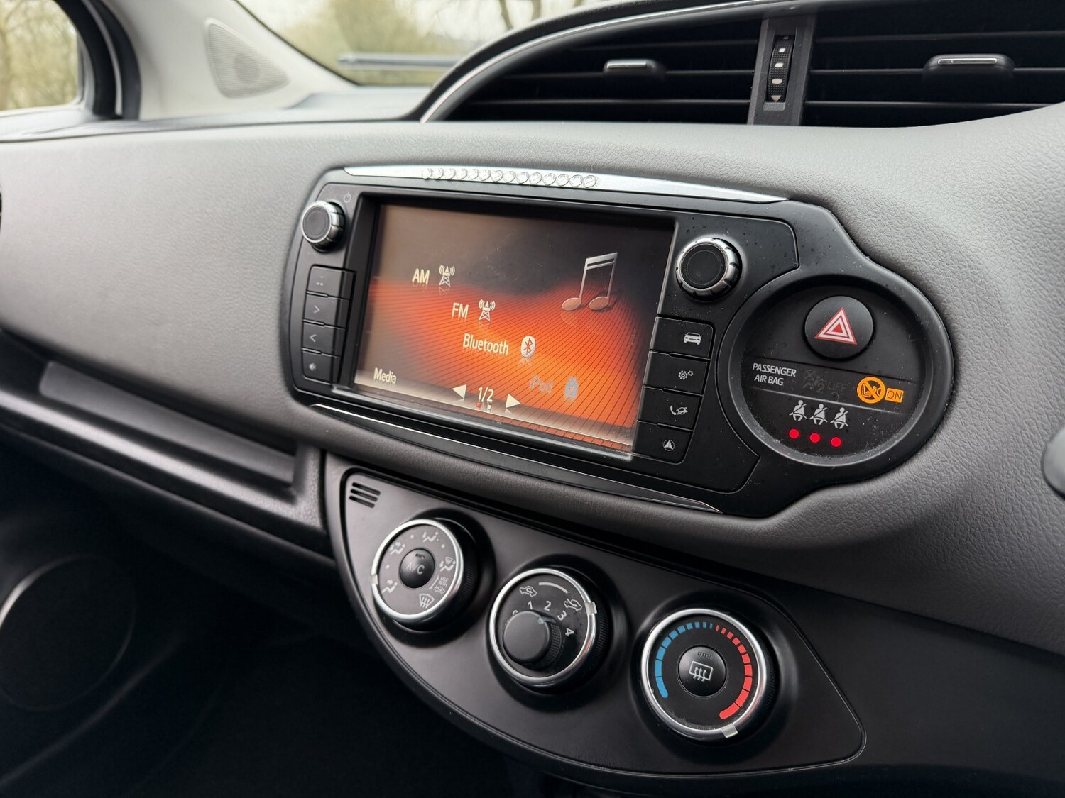 Used Toyota Yaris 2015 for sale - 77578491: Photo 14