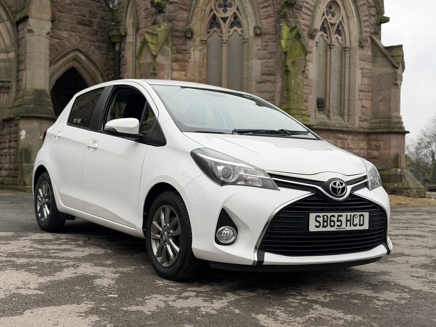 Used Toyota Yaris 2015 for sale - 77578491: Photo 3