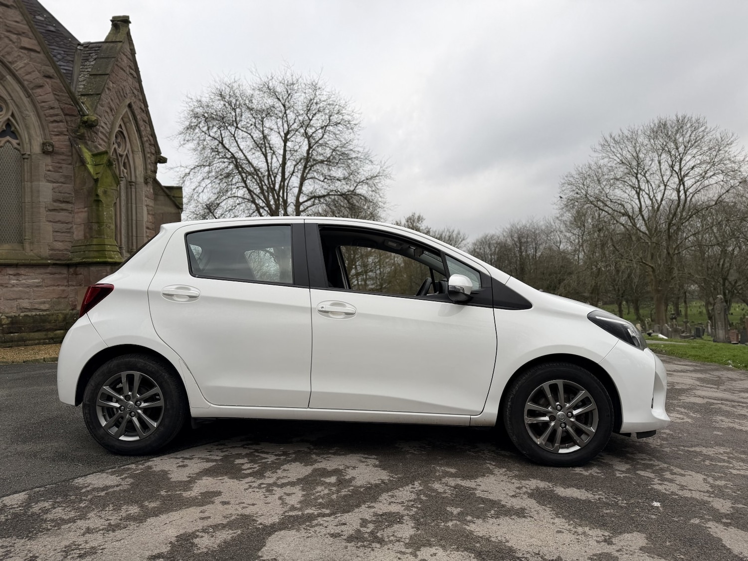 Used Toyota Yaris 2015 for sale - 77578491: Photo 4