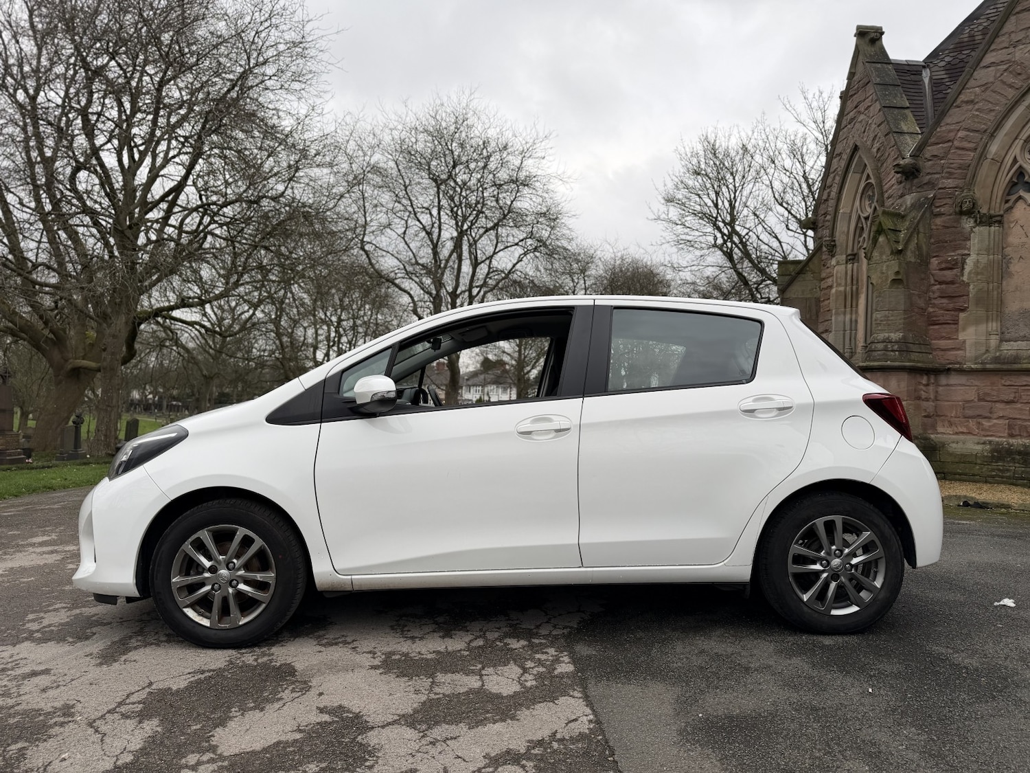 Used Toyota Yaris 2015 for sale - 77578491: Photo 8