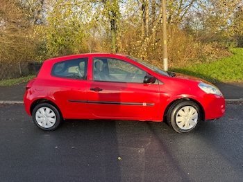 Used Renault Clio 2009 for sale - 76795097: Photo