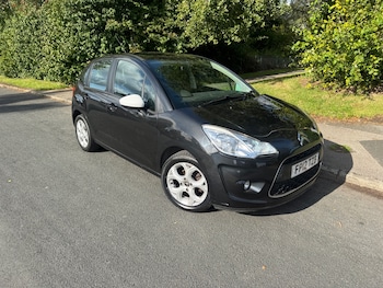 2012 (12) - 1.4i Black 5dr