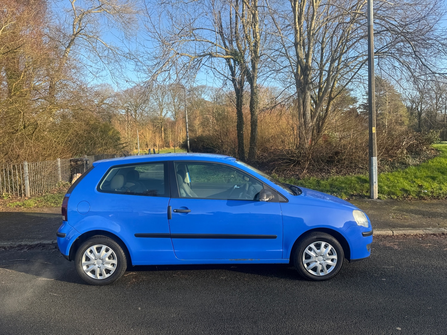 Used Volkswagen Polo 2009 for sale - 77234642: Photo 2