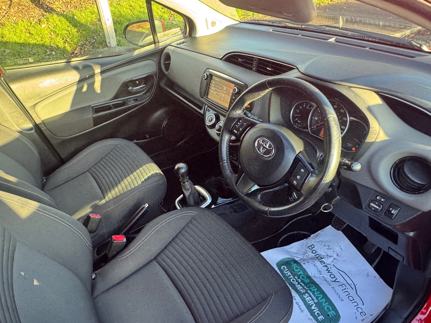 Used Toyota Yaris 2016 for sale - 77234654: Photo 2