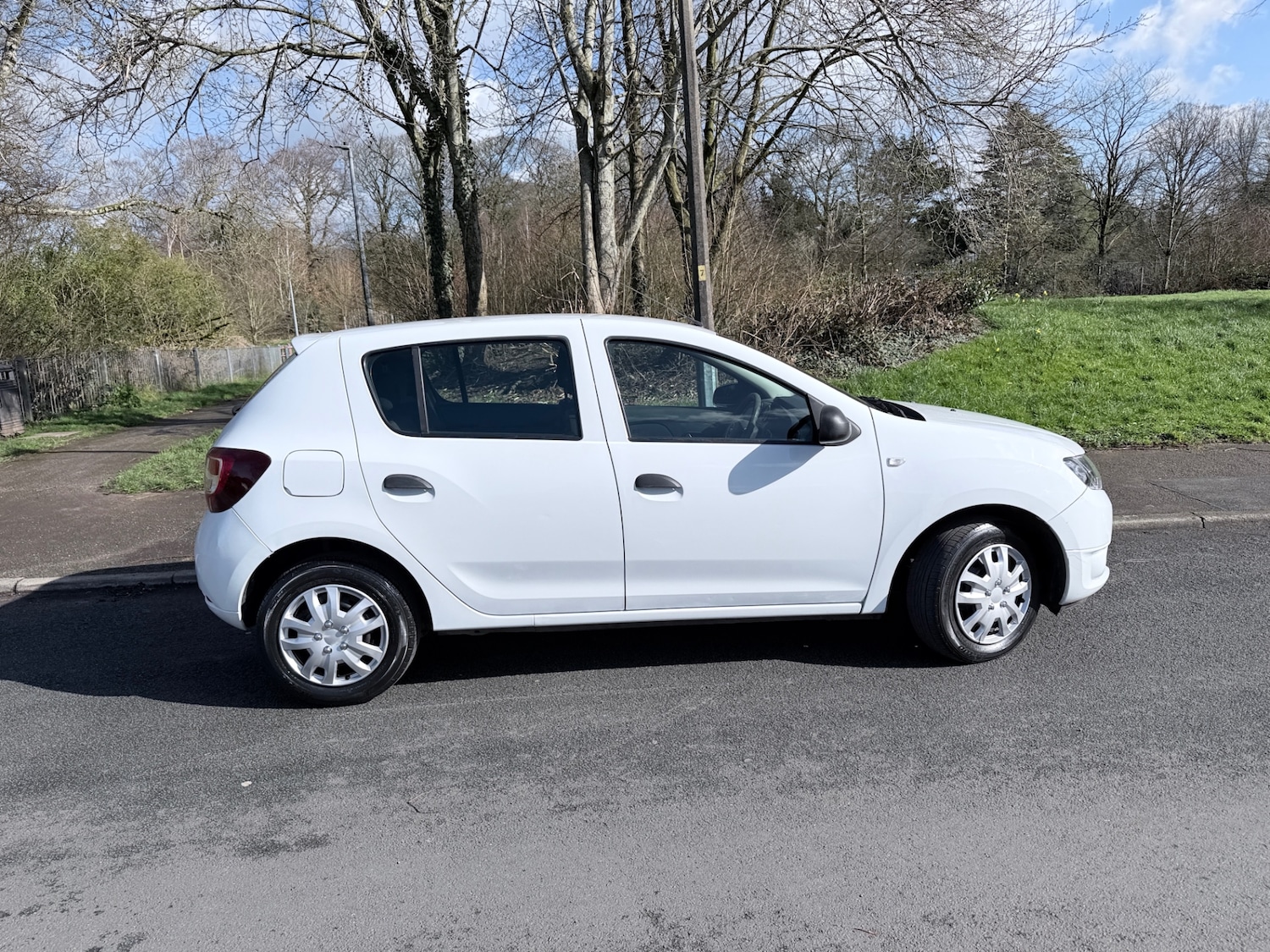 Used Dacia Sandero 2013 for sale - 77951062: Photo 2