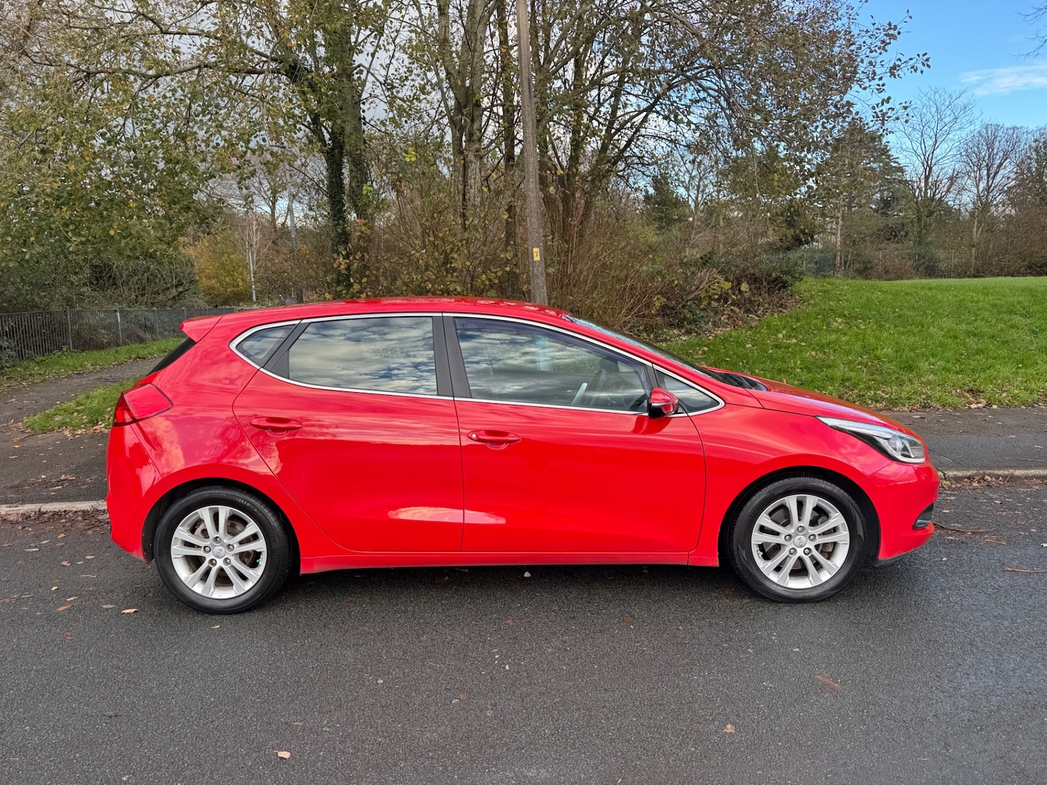 Used Kia Ceed 2015 for sale - 76567885: Photo 3