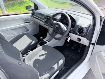 Used Volkswagen up! 2017 for sale - 79055776: Photo